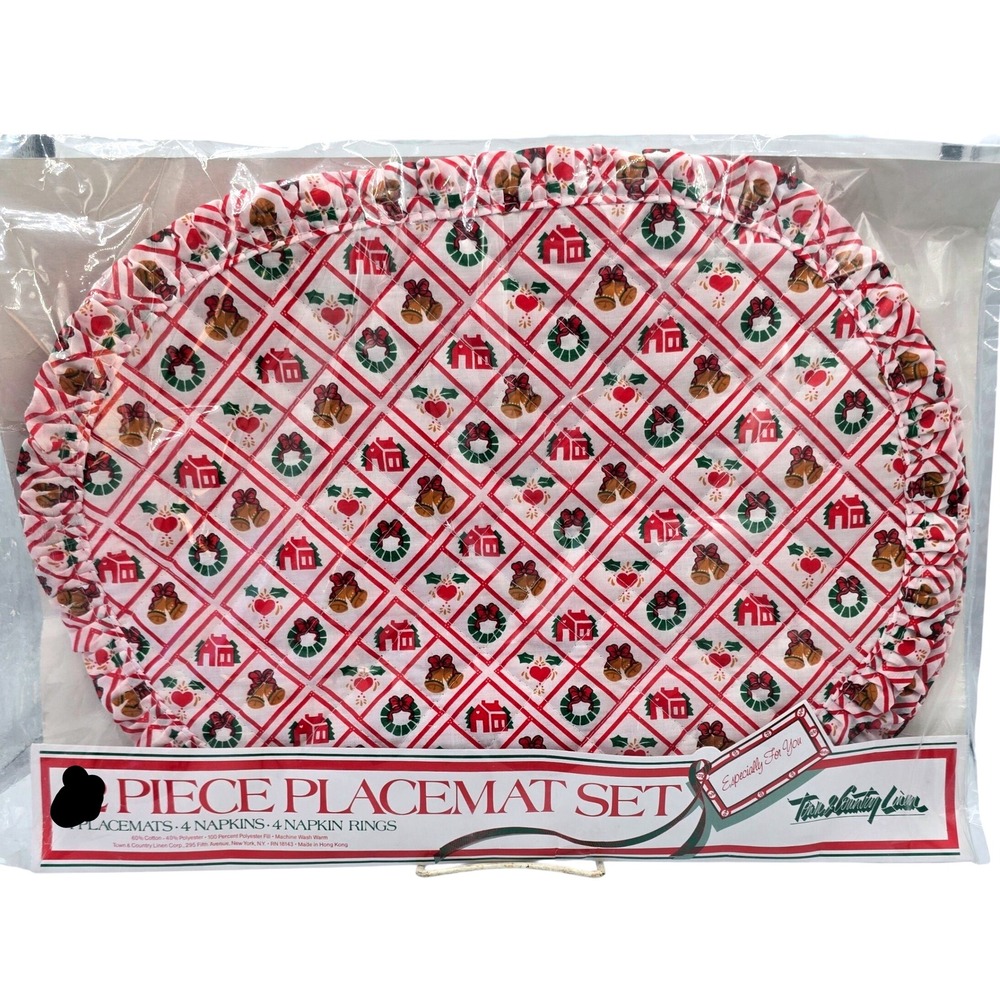 Town Country Linens Christmas Placemat‎ Set 4 Red White Bells Houses Wreaths